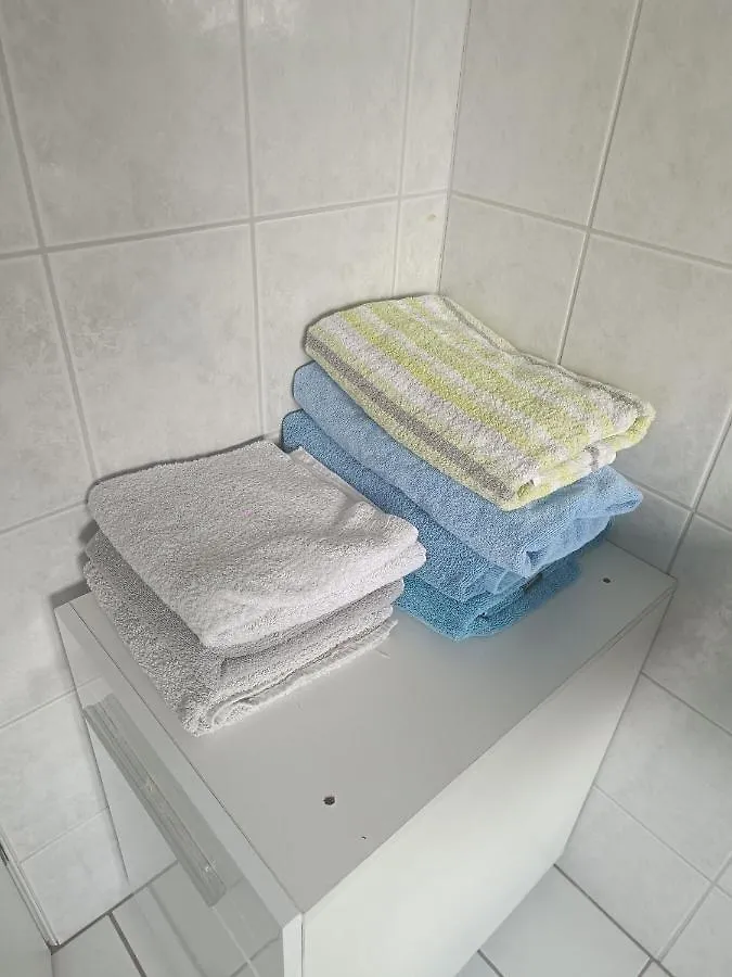 In Villa 56 Qm Apartment, 24 H Check-In,Free Parking Hannover Apartment